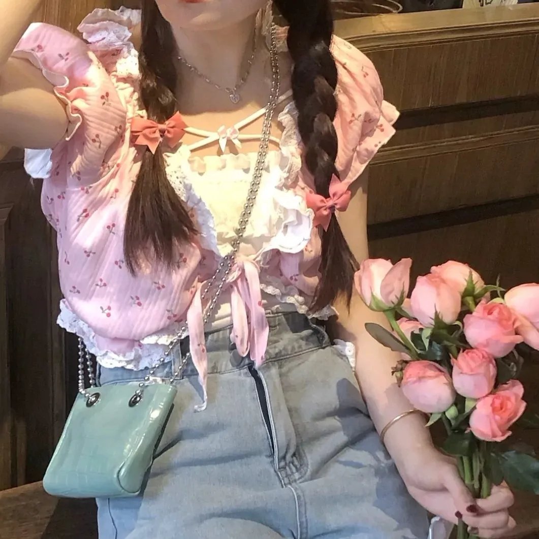六月灯三姊妹
